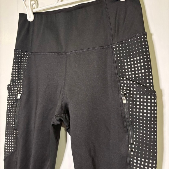 Athleta Small Black Traverse Radiant Grid‎ Tight Leggings - Picture 3 of 6
